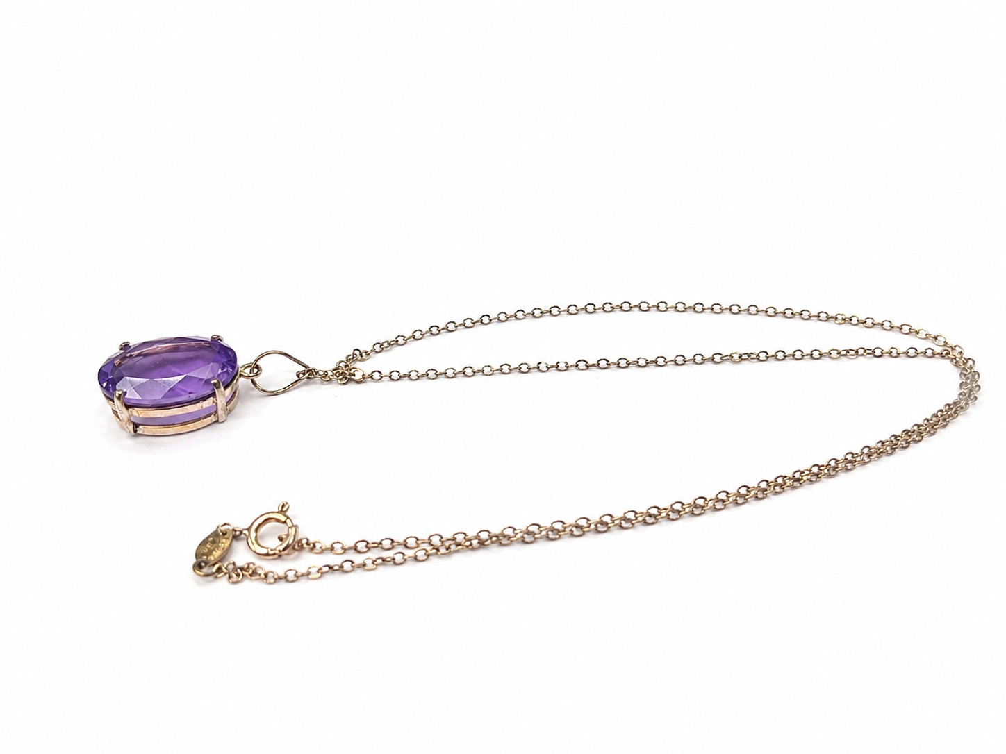 Dije de Amatista en plata 925 con cadena
