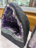 Hermosa geoda de Cuarzo Amatista